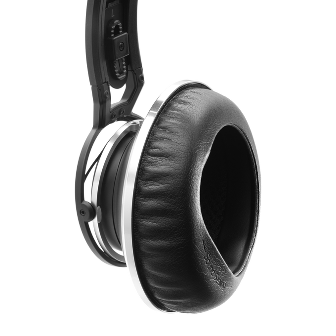 新品同様　AKG K872 マスターレファレンスヘッドフォン　おまけ有り K872 | Master reference closed-back headphones